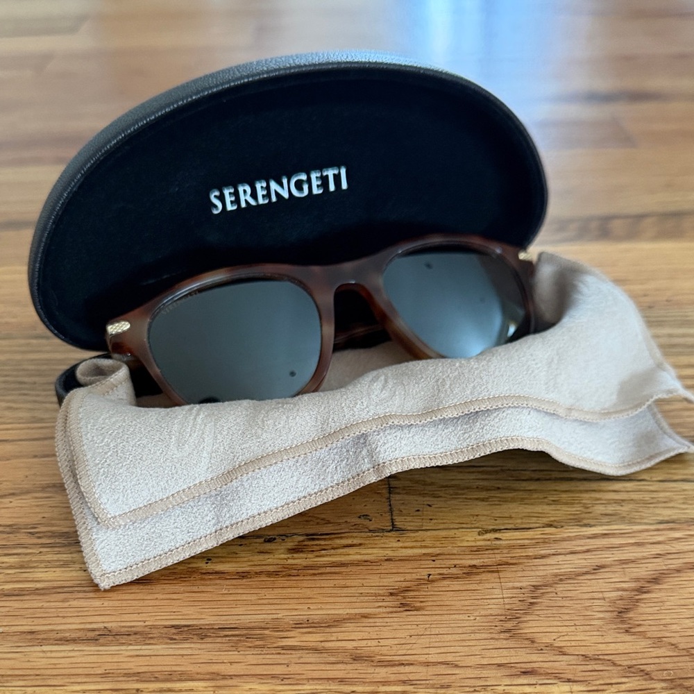Serengeti polarized Tortoise Shell Sunglasses with Black Case